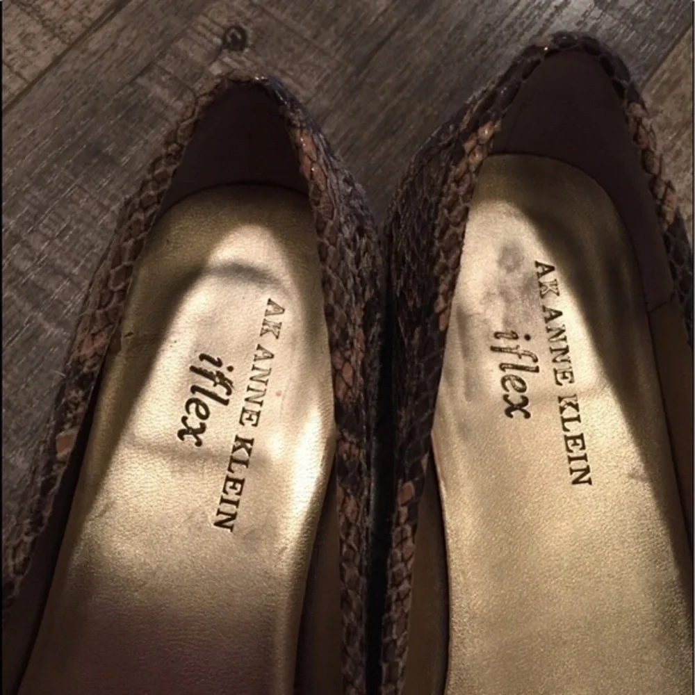 Anne Klein Iflex Newlan Snakeskin Loafers,…